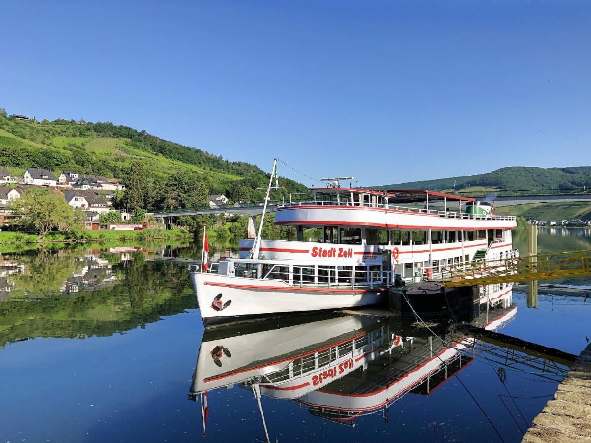 Am Moselradweg Zell an der Mosel
